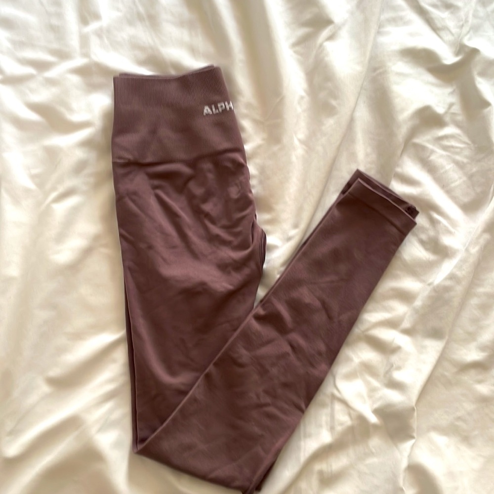 Alphalete Amplify Leggings -  Passive Purple XS